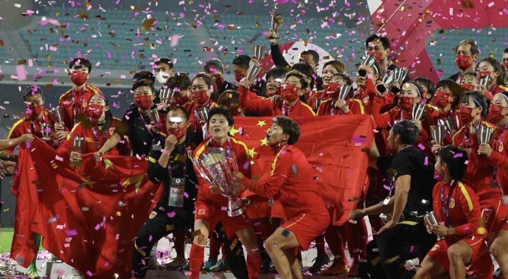 专家推荐【根号三】足球7连红 带来下午场澳超精选：中央海岸水手vs珀斯光荣【盈神解球】足球12中10 带来晚间英超赛事：富勒姆vs阿森纳【球球论道】足球7中6 带来晚间英超赛事：热刺vs伯恩茅斯今日热点赛事今日下午，澳超迎来焦点战对决：中央海岸水手vs珀斯光荣。